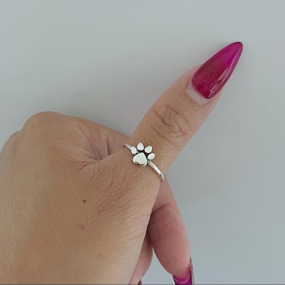 Sterling silver paw print ring, paw print ring, animal ring, silver ring - Picture 6 of 10